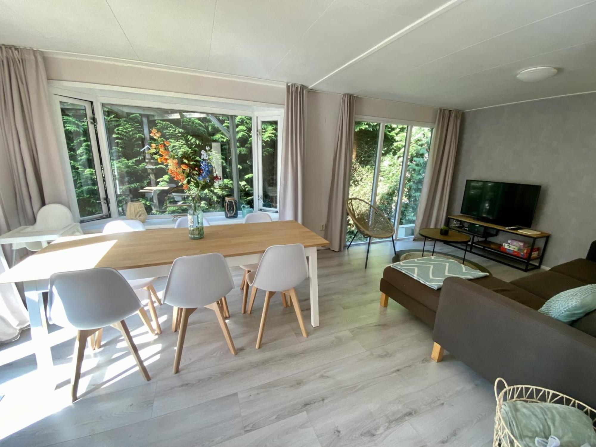 Veluwe Vakanties: Retreat With Private Sauna In National Park * Putten